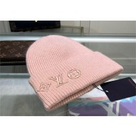louis vuitton headline beanie pink 2023