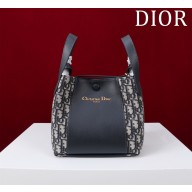 DIOR Medium Signature Bucket Bag IN Blue Dior Oblique Jacquard and Smooth Calfskin 2025