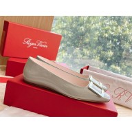 Roger Vivier Trompette Metal Buckle Ballerinas in Patent Leather grey 2023