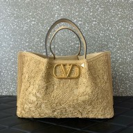 VALENTINO MEDIUM SHOPPING BAG IN LACE-EFFECT RAFFIA  NATURAL  2024