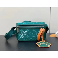 LOUIS VUITTON Bosphore Wearable Wallet  M12637 2024