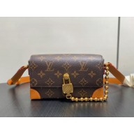 LOUIS VUITTON Monogram coated canvas Steamer Wearable Wallet M14738 2025