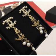 Chanel Earrings A58094 Pearl White/Gold 2018