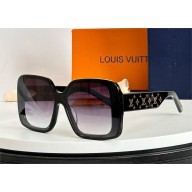 Louis Vuitton MONOGRAM Square Sunglasses Z1999W 02 2024