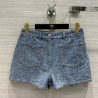 CHANEL CAMELLIA PRINTED DENIM SHORTS 2023