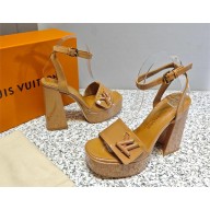 Louis Vuitton PLATFORM 12 cm heel 9.5 cm Shake Platform Sandal beige 2023