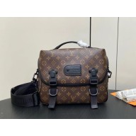 louis vuitton MONOGRAM CANVAS Trail Messenger BAG M46972 2024