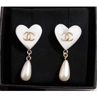 Chanel Heart Pearl Short Earrings White 2018