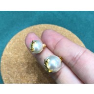 saint laurent logo-plaque pearl stud earrings 2022