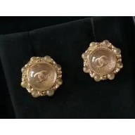 Chanel pearly earrings gold 89 2018