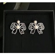 Chanel ruban bow earrings white/black 2018