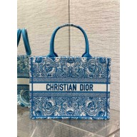 Dior medium Book Tote bag in Celestial Blue and White D-Butterfly Paisley Embroidery 2025