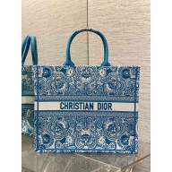 Dior large Book Tote bag in Celestial Blue and White D-Butterfly Paisley Embroidery 2025