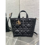 Dior medium Toujours Vertical Tote Bag in black Macrocannage Calfskin 2025