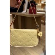 LOUIS VUITTON Mini Pochette Accessoires M81940 Banana Fizz Yellow 2023