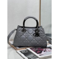 Dior Lady Dior 95.22 medium Bag in Cannage Calfskin gray/silver 2023