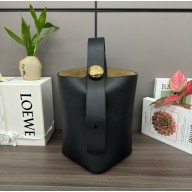 loewe Medium Pebble Bucket bag in mellow calfskin black 2024