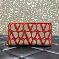 Valentino Garavani wallet in Toile Iconographe beige/red 2023