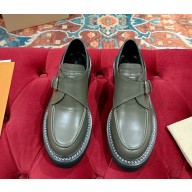 Louis vuitton heel 5.5cm platform loafers in calf leather green 2024