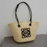 loewe Anagram Basket bag in iraca palm and calfskin natural/black