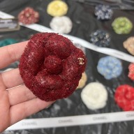 chanel camellia brooch 81 2023