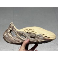 YEEZY FOAM RUNNER multicolor 01 2023