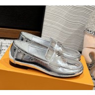 Louis Vuitton LV SOHO flat loafers patent leather 1ACZLL silver 2024