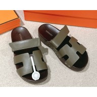 Hermes women/men Chypre mules in calfskin army green 2025