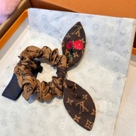 LV x TM brown Monogram Cerise Scrunchies M96069 2025