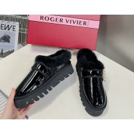 Roger vivier Viv' Winter Fur Strass Buckle Slippers in Patent Leather in black 2024