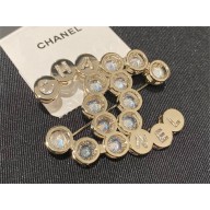 CHANEL Metal CC CRYSTAL BROOCH 2024