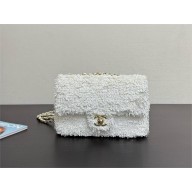 CHANEL WHITE Fringed Sequins & Gold-Tone Metal Evening Bag AS4298 2025SS