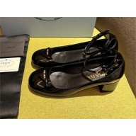 Prada Heel 4cm Patent leather pumps 1I352N black Spring 2024