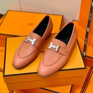 Hermes Leather royal Loafers rose