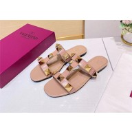 VALENTINO ROMAN STUD FLAT CALFSKIN SLIDE SANDAL nude pink 2023