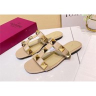 VALENTINO ROMAN STUD FLAT CALFSKIN SLIDE SANDAL apricot 2023