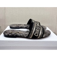 dior Black and Gold-Tone Velvet Embroidered with Dior Jardin d'Hiver Motif in Gold-Tone Metallic Thread dway Slide 2023