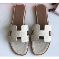 Hermes Oran Flat Slipper Sandals in Togo Leather Off White