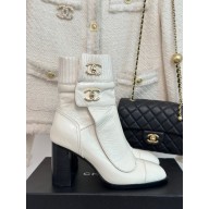 CHANEL heel 8cm white knit boots 2023