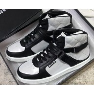 Chanel Vintage Logo Quilting Leather Sneakers Black/Silver 2019