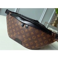 Louis Vuitton Monogram canvas Discovery Bumbag M44336