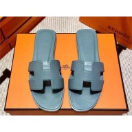 Hermes Oran Flat slippers in epsom leather gris Antarctique 