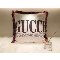 GUCCI SILK PILLOW 02