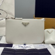 Prada Cowhide Shoulder bag in White Pb018