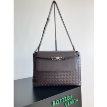 Bottega Veneta medium Andiamo Messenger bag fondant 2025