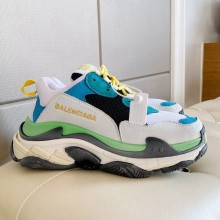 Balenciaga Triple-S  Clunky sneaker   Bs058