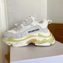 Balenciaga Triple-S  Clunky sneaker   Bs063