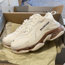 Balenciaga Triple-S  Clunky sneaker  Bs085