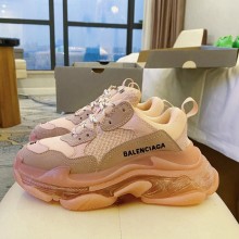Balenciaga Triple-S  Clunky sneaker  Bs086