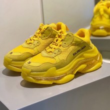Balenciaga Triple-S  Clunky sneaker  Bs087